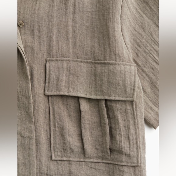 H&M Cargo Shirt | Size: MEDIUM | color: Taupe - Picture 7 of 8